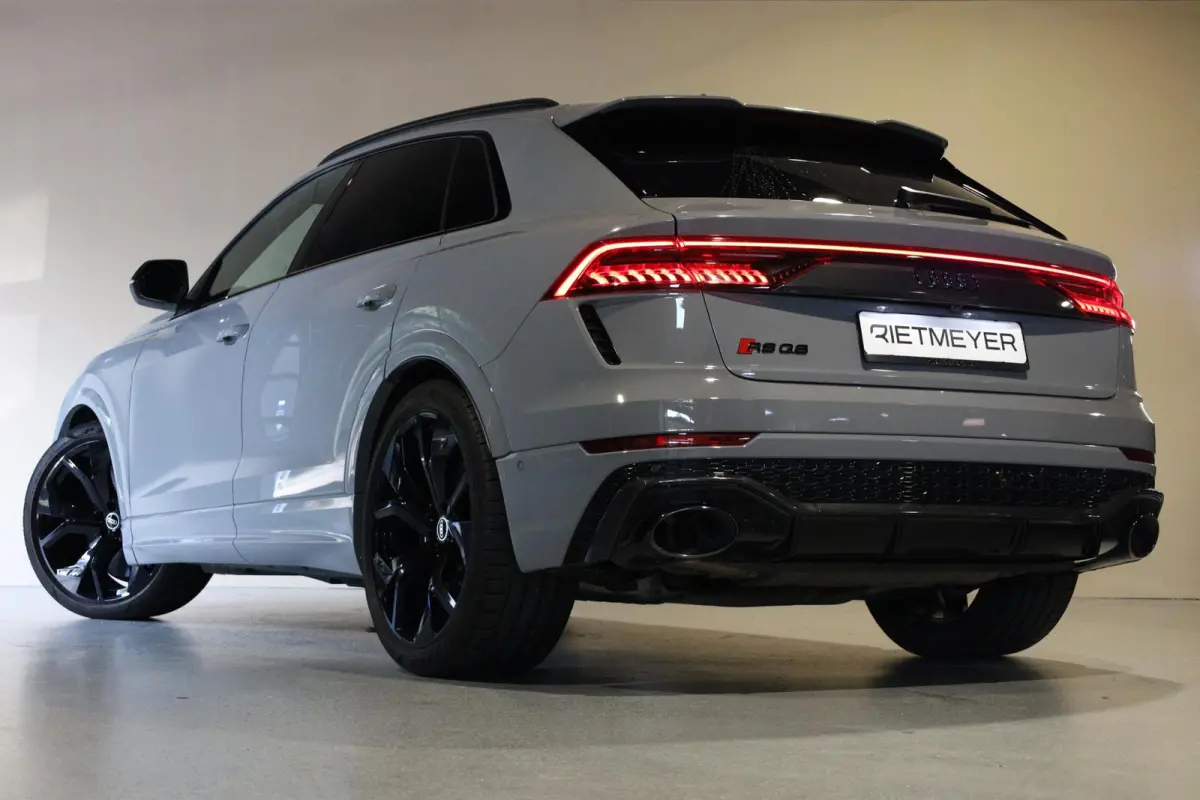 4.0 TFSI RS Q8 quattro |Pano |Keramisch |Carbon Intr/Extr. |B&O |HUD |Softclose |Stoelventilatie/Massage |360°