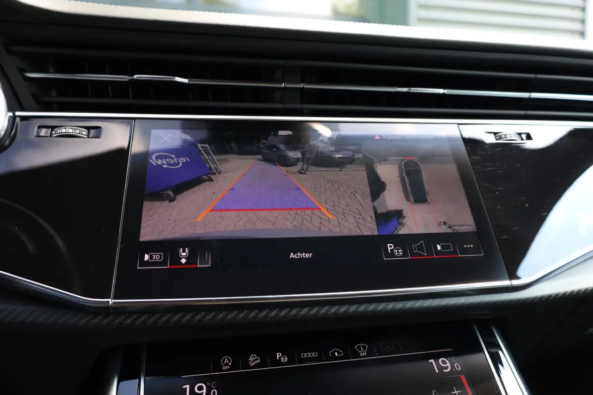 4.0 TFSI RS Q8 quattro |Pano |Keramisch |Carbon Intr/Extr. |B&O |HUD |Softclose |Stoelventilatie/Massage |360°
