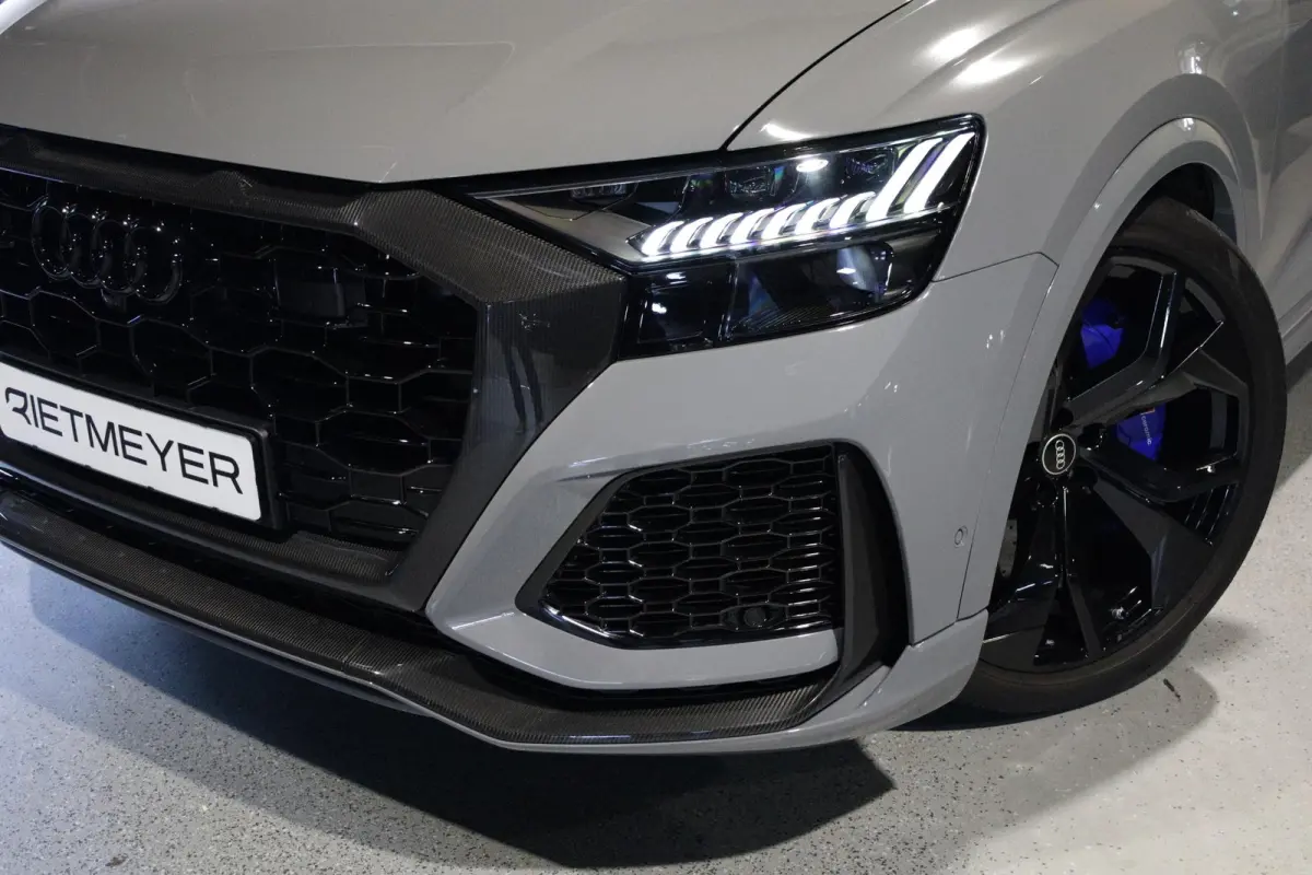 4.0 TFSI RS Q8 quattro |Pano |Keramisch |Carbon Intr/Extr. |B&O |HUD |Softclose |Stoelventilatie/Massage |360°