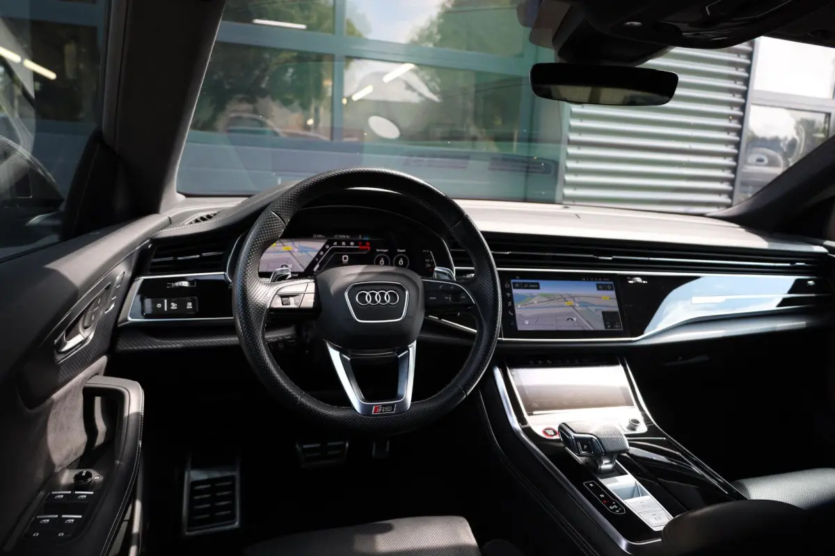 4.0 TFSI RS Q8 quattro |Pano |Keramisch |Carbon Intr/Extr. |B&O |HUD |Softclose |Stoelventilatie/Massage |360°