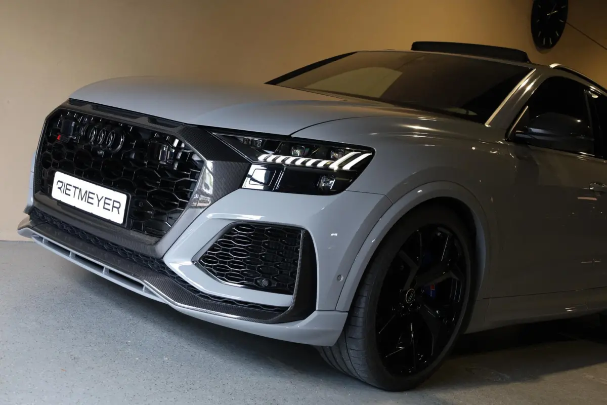 4.0 TFSI RS Q8 quattro |Pano |Keramisch |Carbon Intr/Extr. |B&O |HUD |Softclose |Stoelventilatie/Massage |360°
