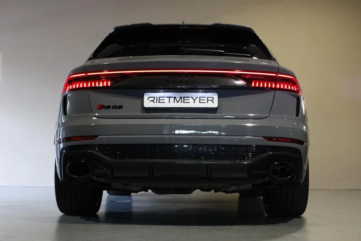 4.0 TFSI RS Q8 quattro |Pano |Keramisch |Carbon Intr/Extr. |B&O |HUD |Softclose |Stoelventilatie/Massage |360°