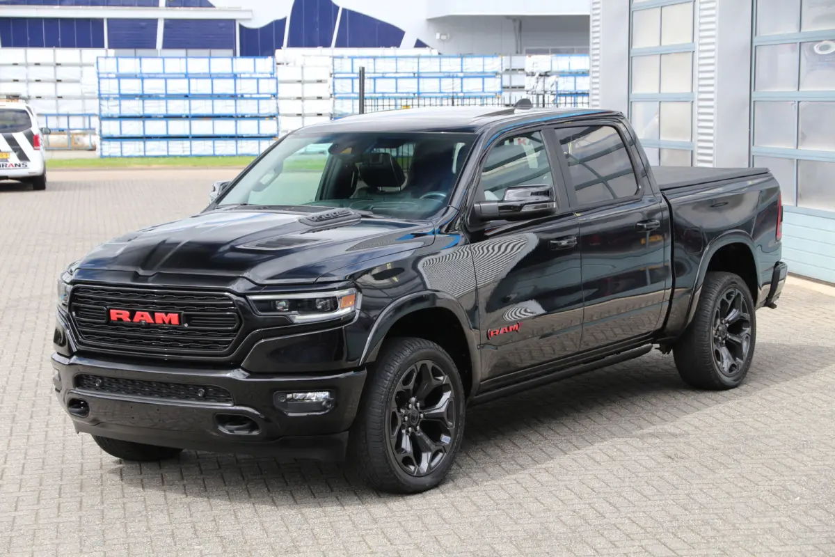 1500 5.7 HEMI V8 | Bijtellingsvriendelijk | Luchtvering | Panorama | Vol!!