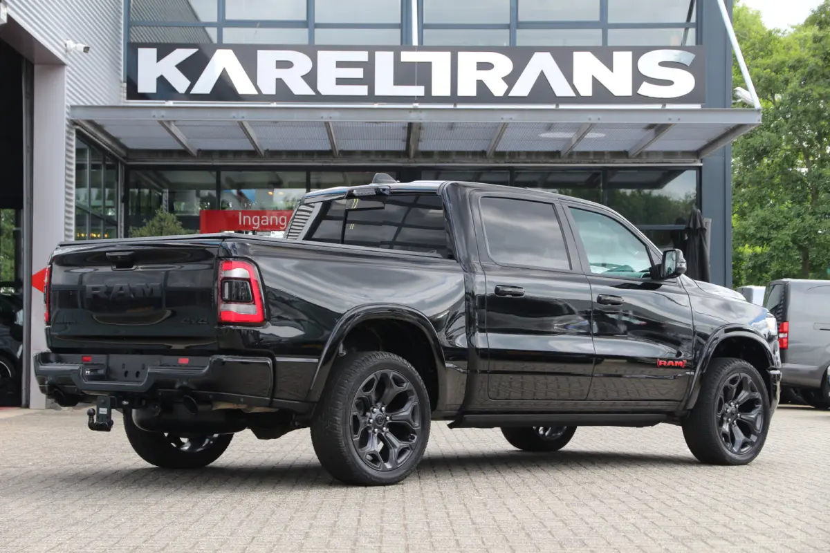 1500 5.7 HEMI V8 | Bijtellingsvriendelijk | Luchtvering | Panorama | Vol!!