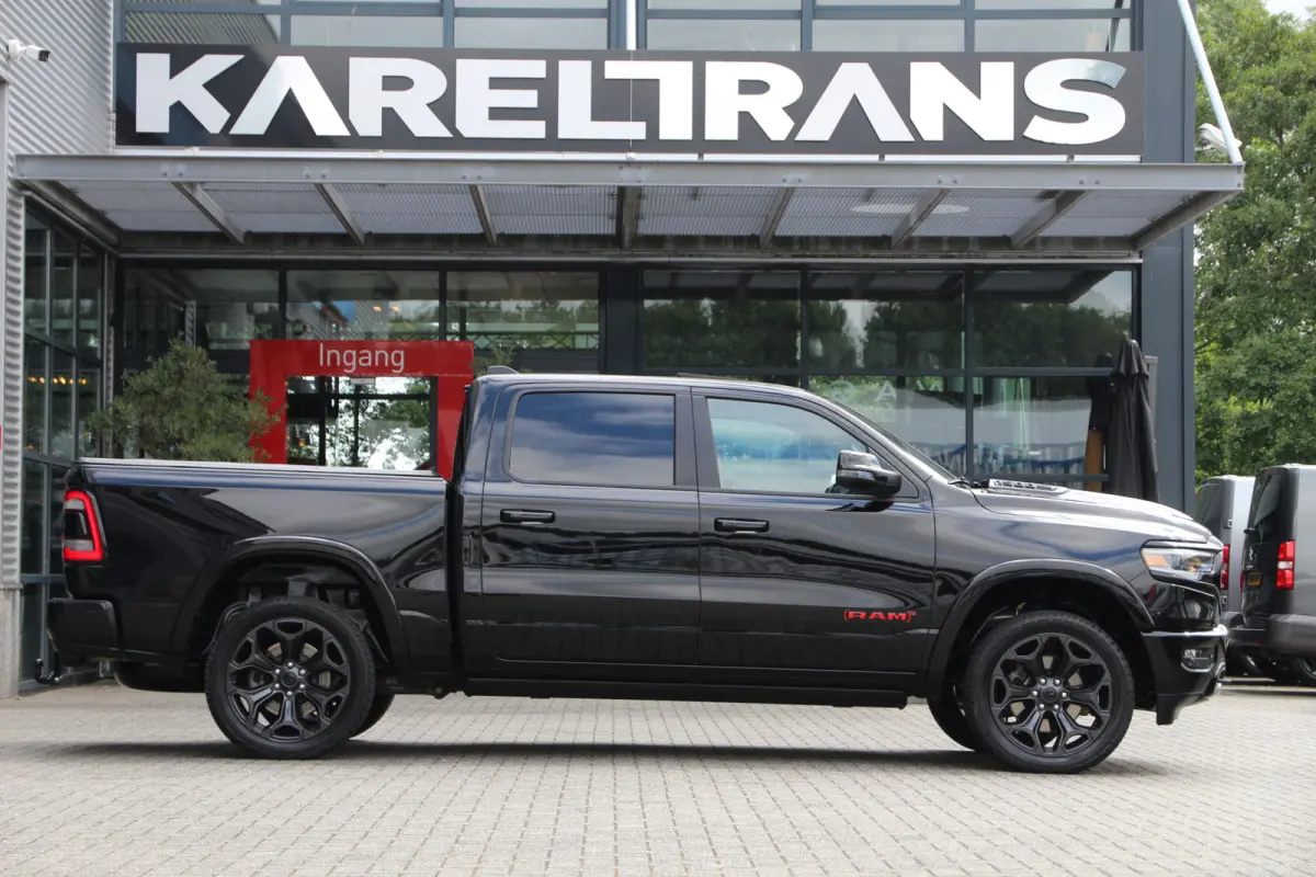 1500 5.7 HEMI V8 | Bijtellingsvriendelijk | Luchtvering | Panorama | Vol!!