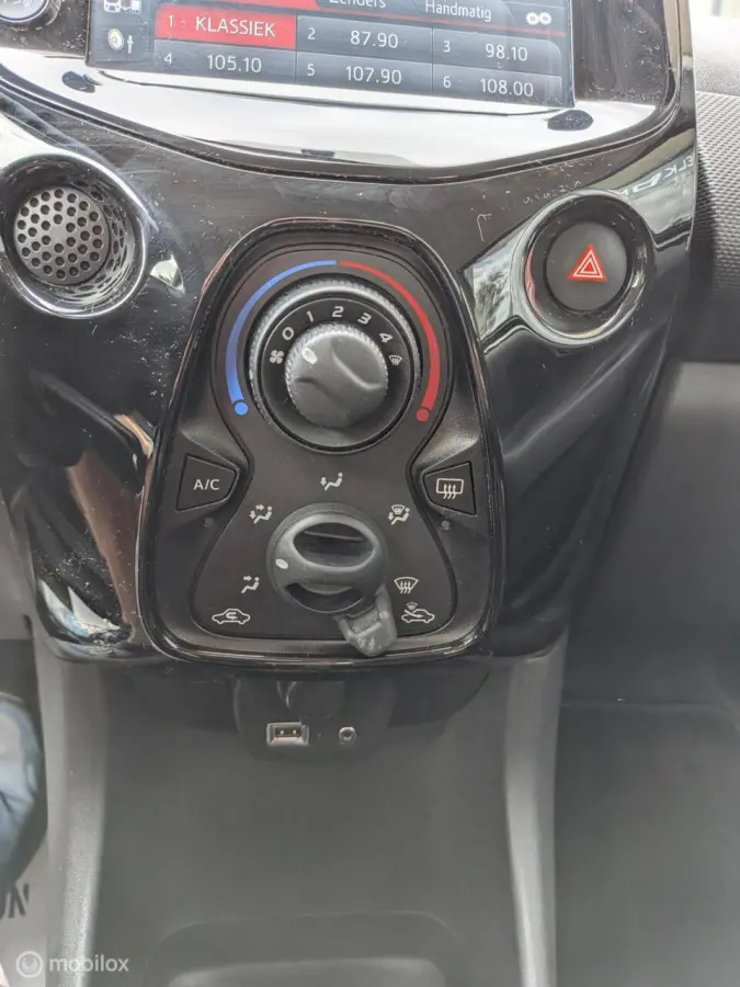 1.0 VTi CARPLAY+AUTO|AIRCO|CAMERA 1E.EIG