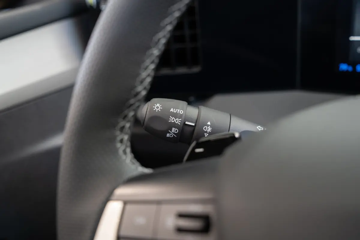 1.6 Turbo Plug In Hybrid Ultimate | Schuif-Kanteldak | Suede Bekleding | Camera | Navigatie | Head-Up | Verwarmde Stoelen | LED |
