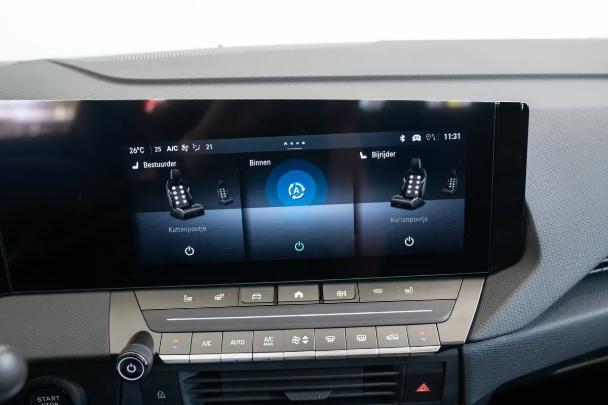 1.6 Turbo Plug In Hybrid Ultimate | Schuif-Kanteldak | Suede Bekleding | Camera | Navigatie | Head-Up | Verwarmde Stoelen | LED |