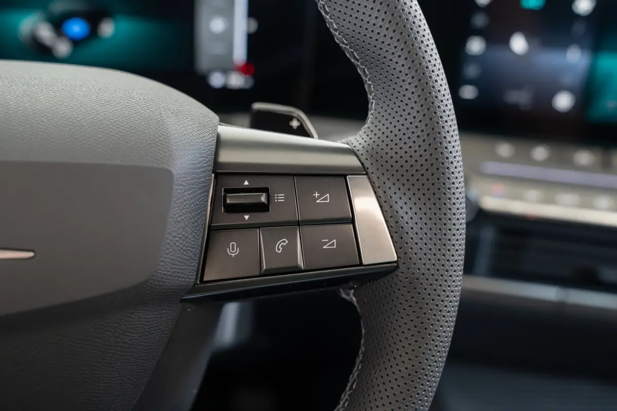 1.6 Turbo Plug In Hybrid Ultimate | Schuif-Kanteldak | Suede Bekleding | Camera | Navigatie | Head-Up | Verwarmde Stoelen | LED |