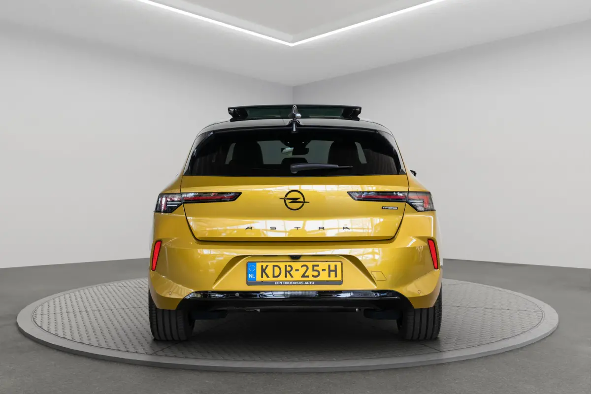 1.6 Turbo Plug In Hybrid Ultimate | Schuif-Kanteldak | Suede Bekleding | Camera | Navigatie | Head-Up | Verwarmde Stoelen | LED |