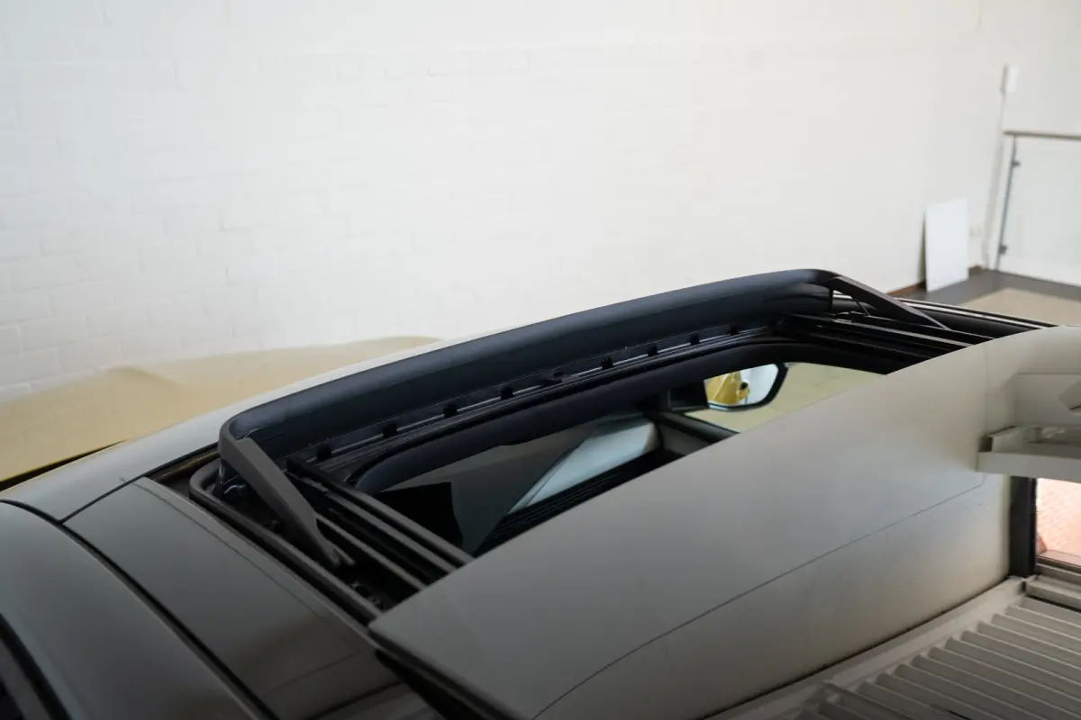 1.6 Turbo Plug In Hybrid Ultimate | Schuif-Kanteldak | Suede Bekleding | Camera | Navigatie | Head-Up | Verwarmde Stoelen | LED |
