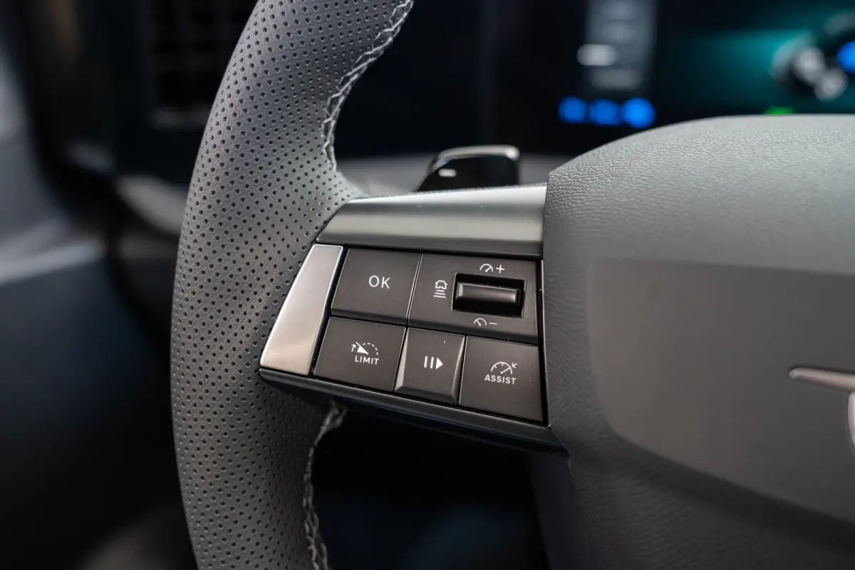 1.6 Turbo Plug In Hybrid Ultimate | Schuif-Kanteldak | Suede Bekleding | Camera | Navigatie | Head-Up | Verwarmde Stoelen | LED |