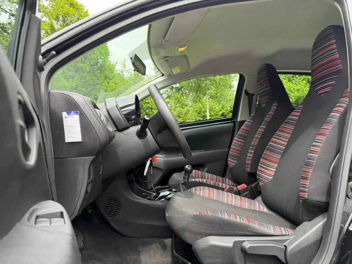 1.0VTi Millenium 5drs | Carplay | Camera | 1e eig