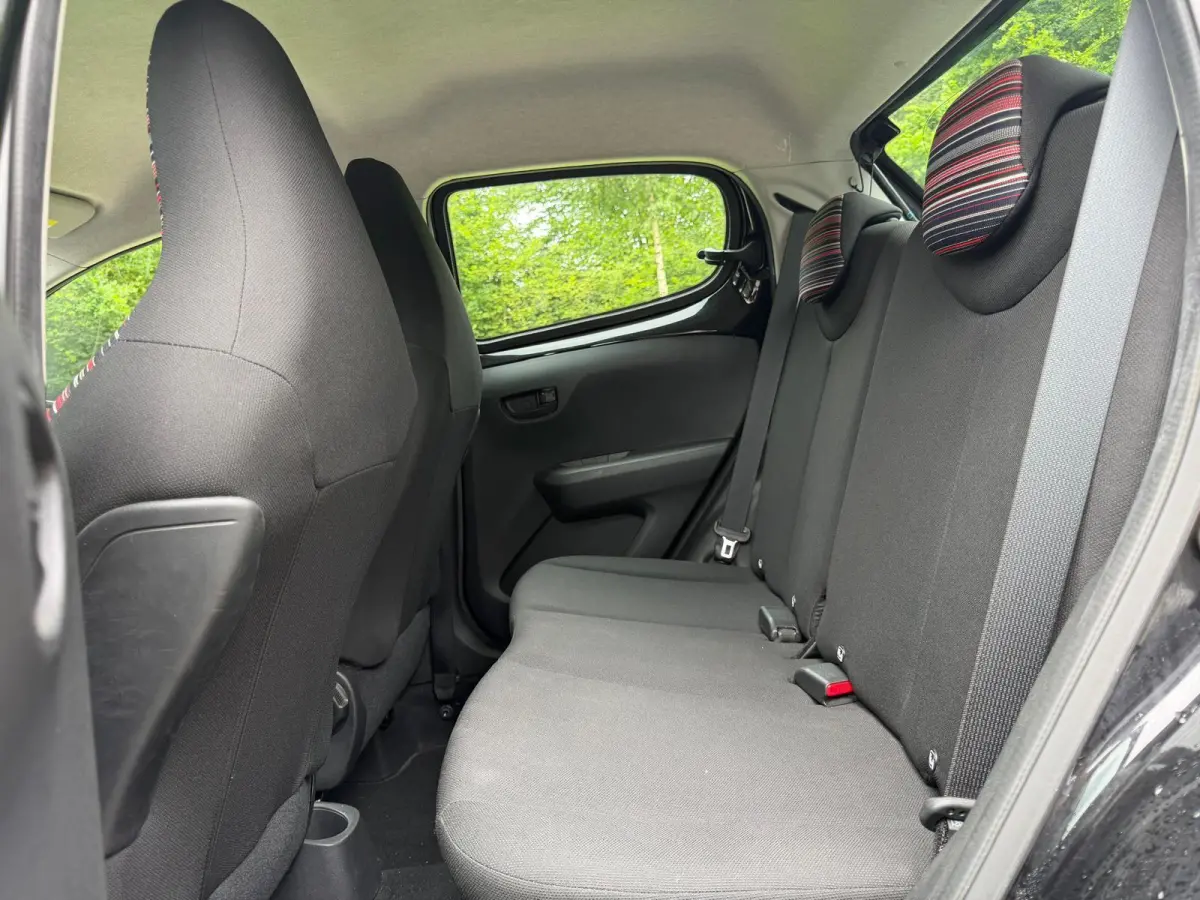 1.0VTi Millenium 5drs | Carplay | Camera | 1e eig