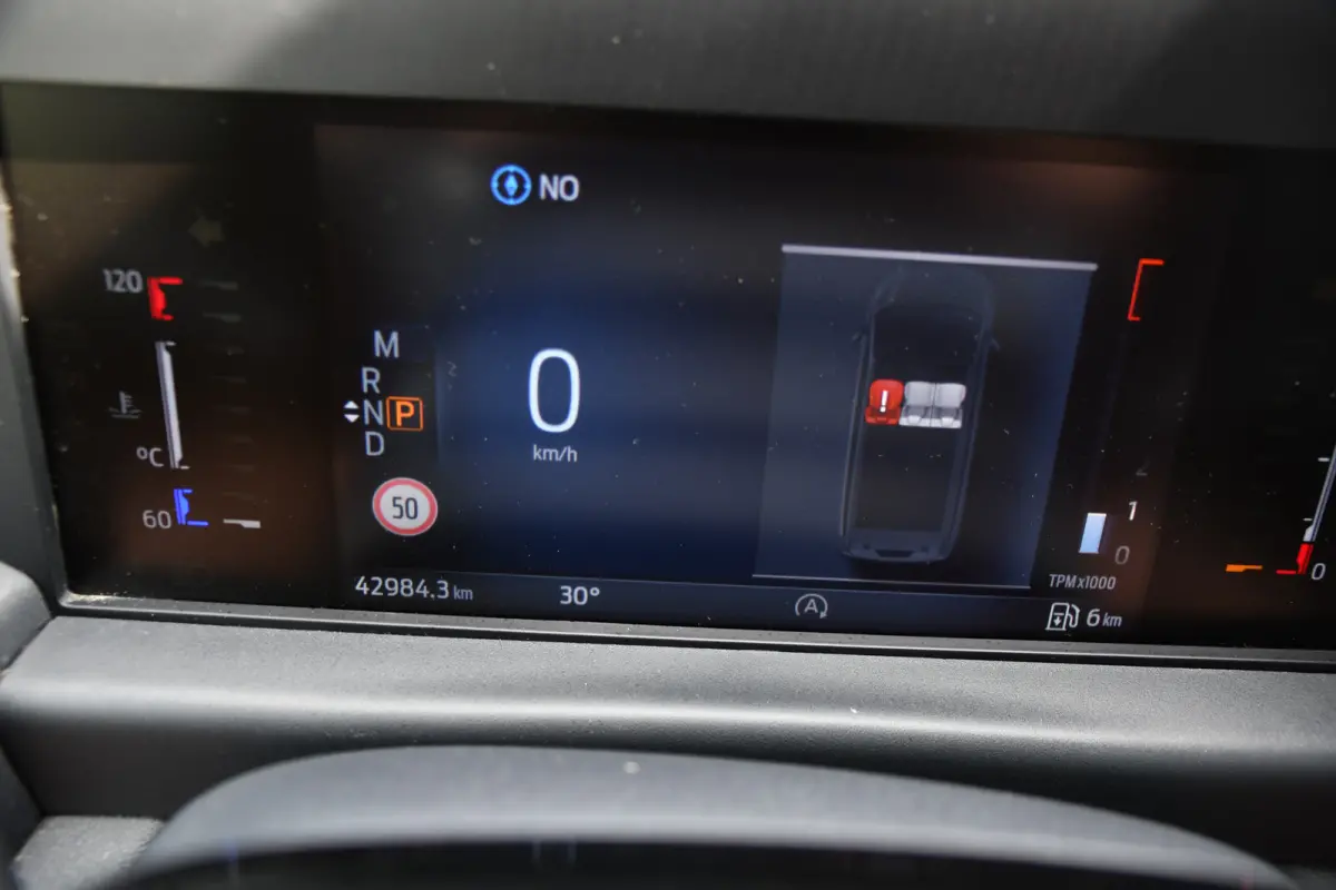 300 2.0 TDCI L1H1 AWD PB Edition Camera, Adaptieve Cruise, Carplay, 4x4, Virtual, 136pk, Automaat, LED, Multimedia, Sensoren, Uniek!