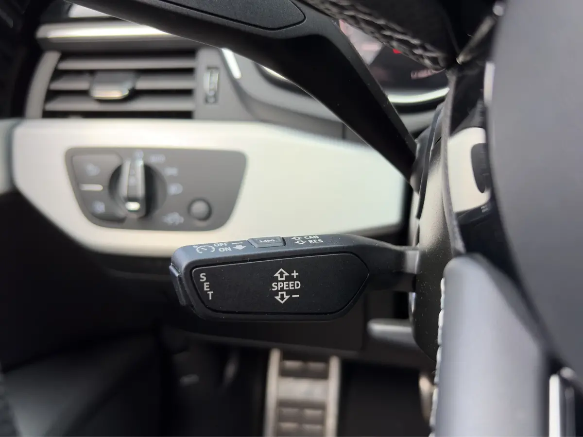 35 TFSI S-Line Competition | Stoelverwarming | Cruise Control | 18 inch | Apple Carplay | Climate Control