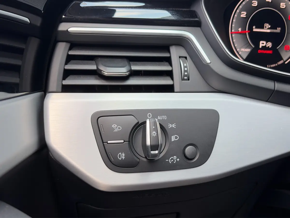 35 TFSI S-Line Competition | Stoelverwarming | Cruise Control | 18 inch | Apple Carplay | Climate Control