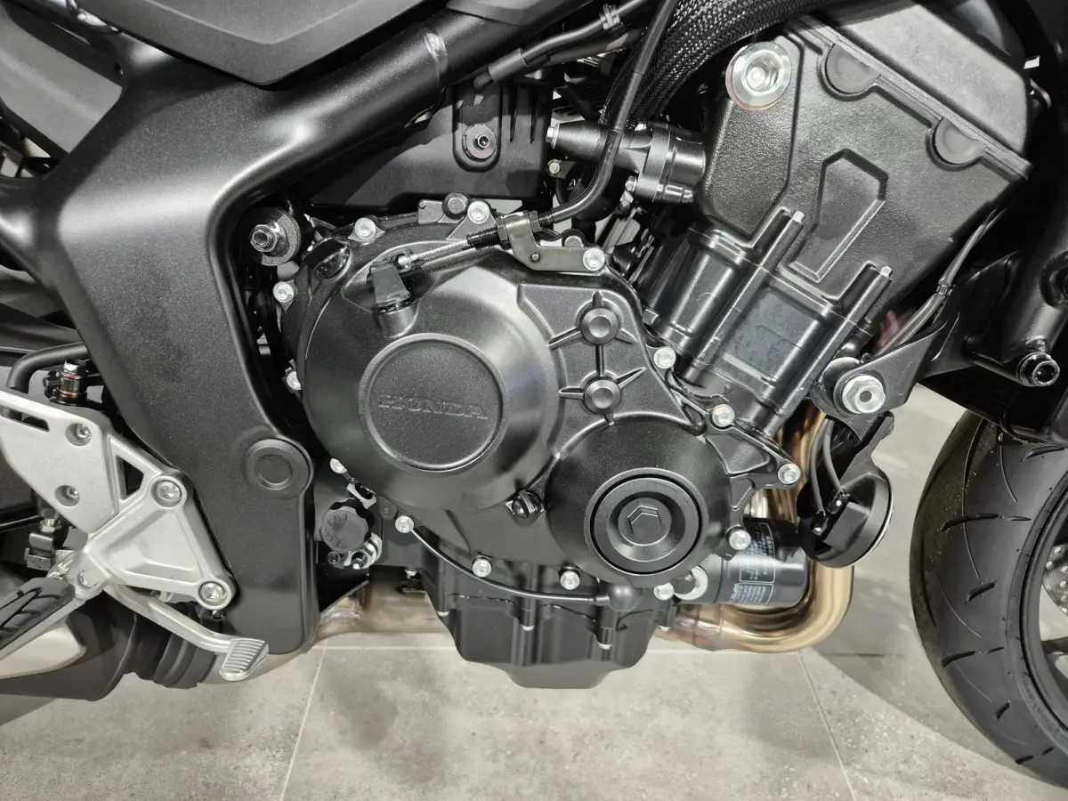 CB 1000 HORNET