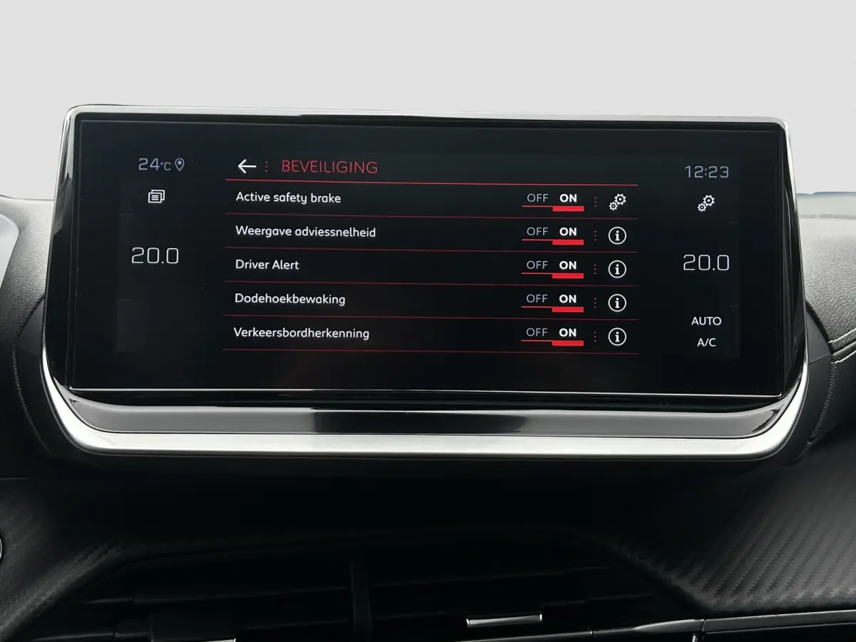 1.2 PureTech GT 130pk! | Pano | Cruise Control | Stoelverwarming | CarPlay | Leder |