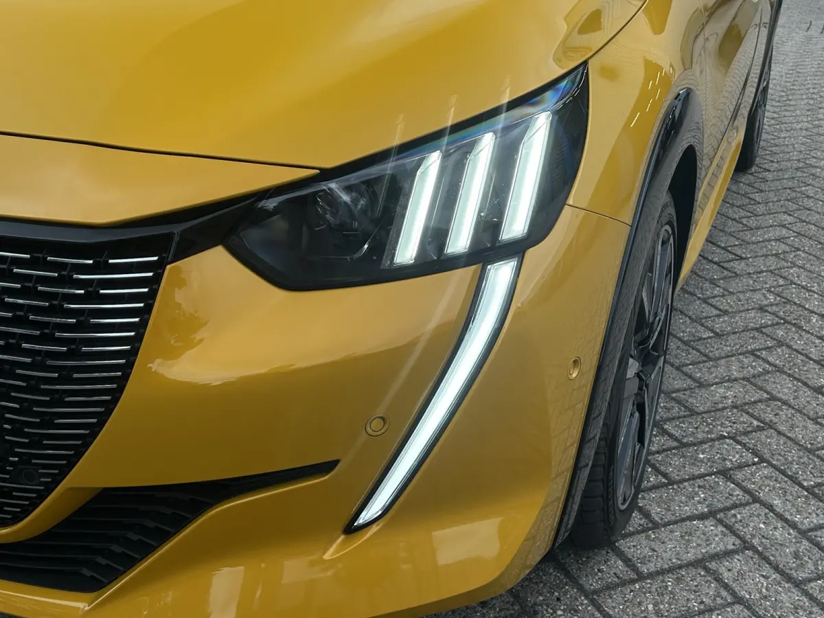 1.2 PureTech GT 130pk! | Pano | Cruise Control | Stoelverwarming | CarPlay | Leder |