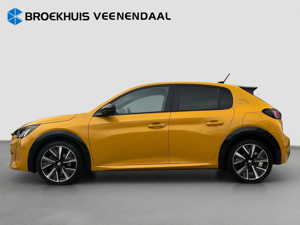 1.2 PureTech GT 130pk! | Pano | Cruise Control | Stoelverwarming | CarPlay | Leder |
