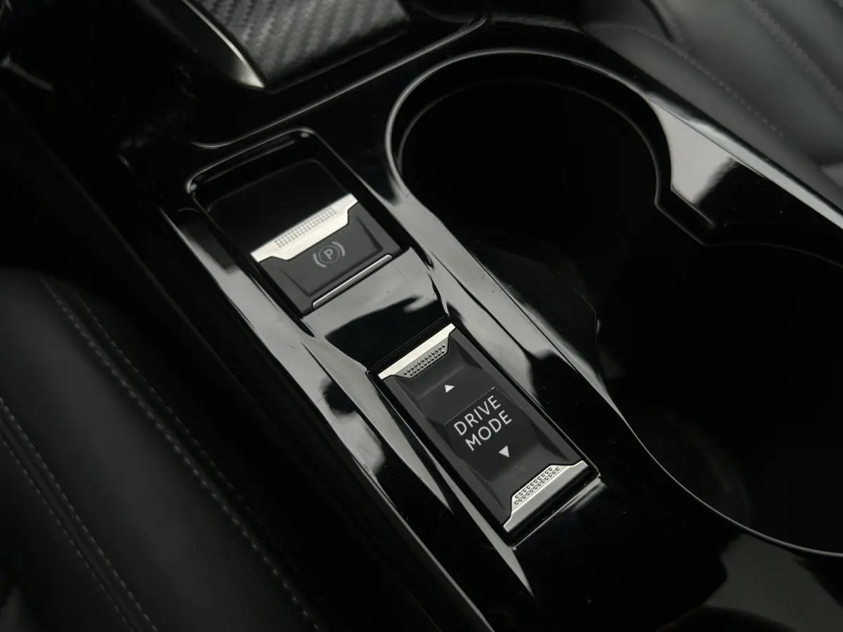 1.2 PureTech GT 130pk! | Pano | Cruise Control | Stoelverwarming | CarPlay | Leder |