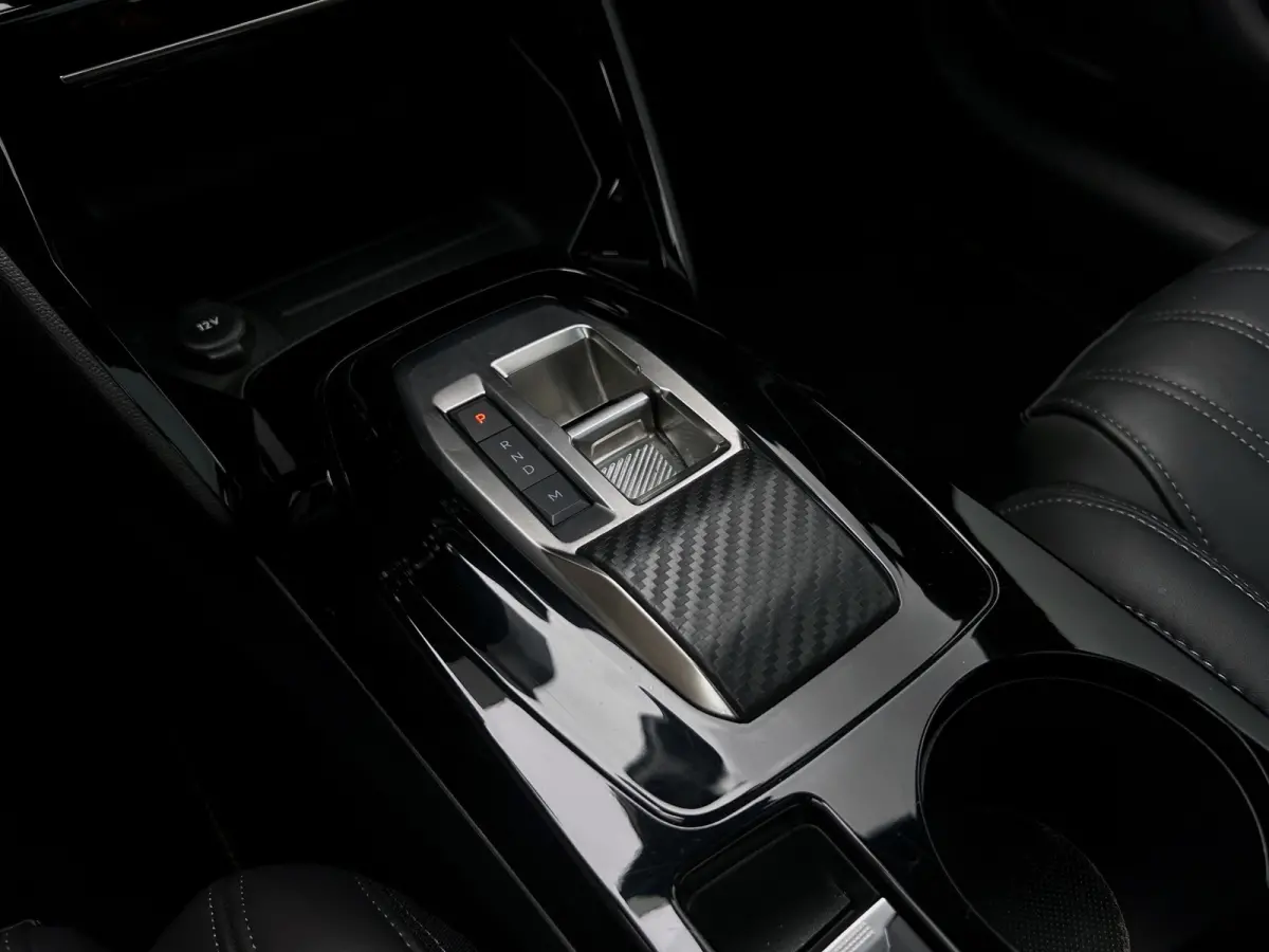 1.2 PureTech GT 130pk! | Pano | Cruise Control | Stoelverwarming | CarPlay | Leder |