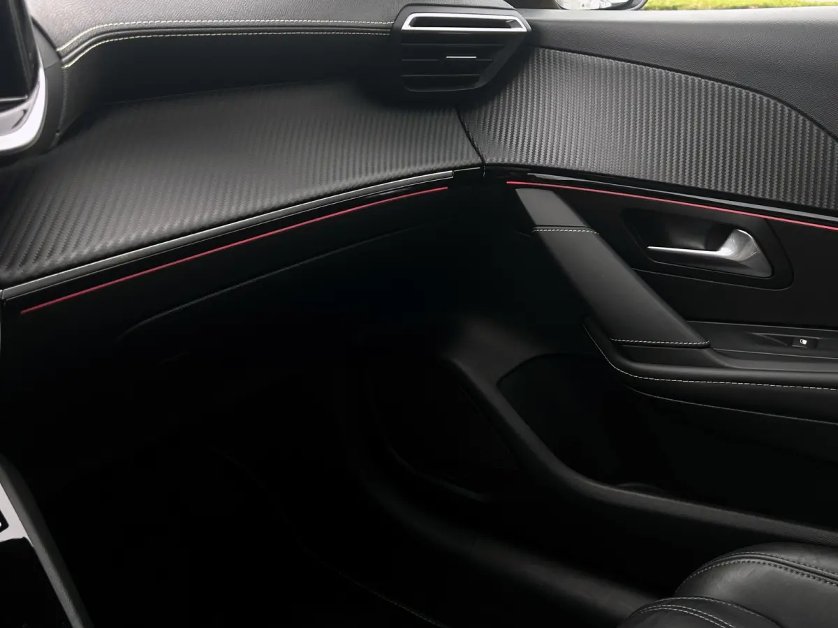 1.2 PureTech GT 130pk! | Pano | Cruise Control | Stoelverwarming | CarPlay | Leder |