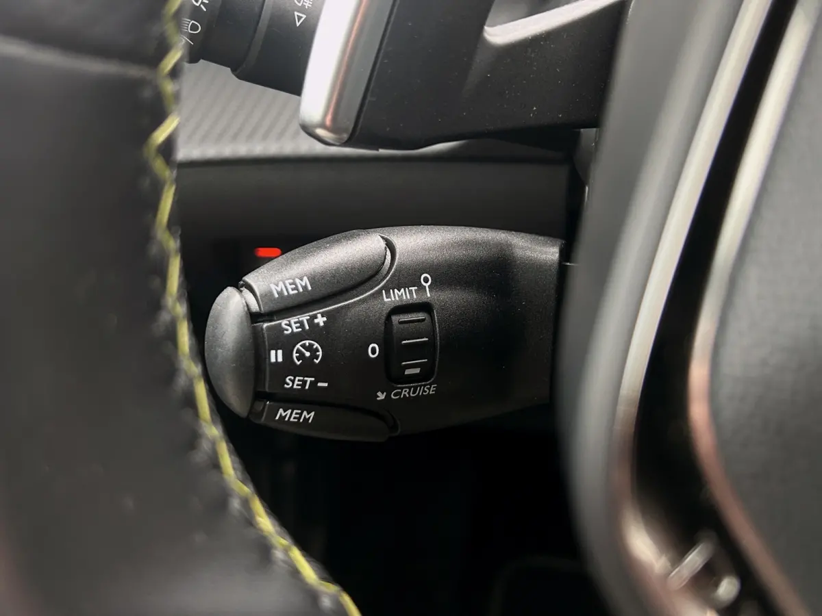 1.2 PureTech GT 130pk! | Pano | Cruise Control | Stoelverwarming | CarPlay | Leder |