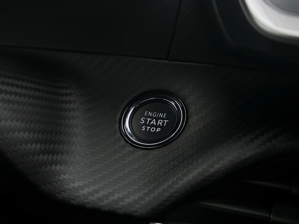 1.2 PureTech GT 130pk! | Pano | Cruise Control | Stoelverwarming | CarPlay | Leder |