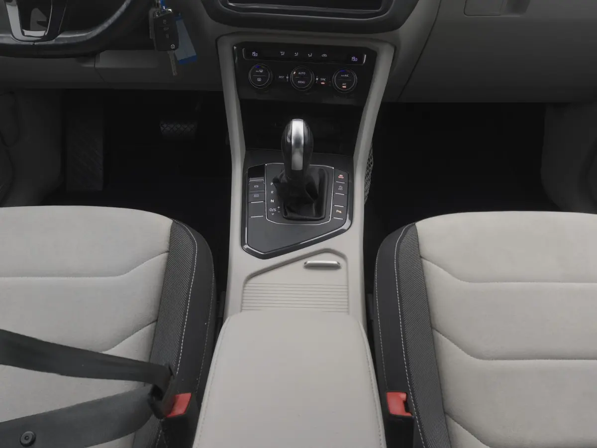 1.5 TSI 150 PK DSG-7 Highline Business R-Line | ADAPTIVE | TREKHAAK