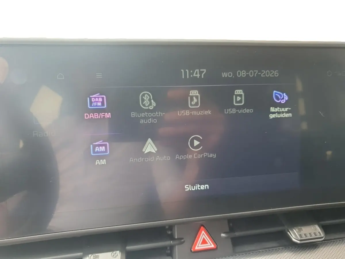 1.6T Hybrid DynamicLine | Navigatie | Camera | Parkeersensoren voor en achter | Apple Carplay / Android Auto |