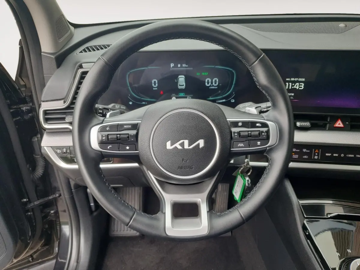 1.6T Hybrid DynamicLine | Navigatie | Camera | Parkeersensoren voor en achter | Apple Carplay / Android Auto |