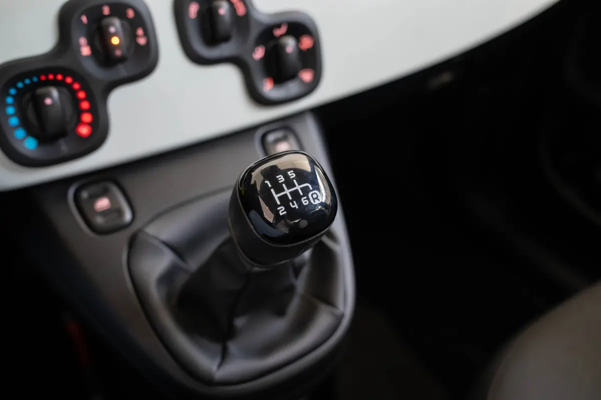1.0 Hybrid | Tot 8 Jaar Garantie | Apple Carplay & Android Auto | Parkeersensoren | Cruise Controle | Airco | Bluetooth |
