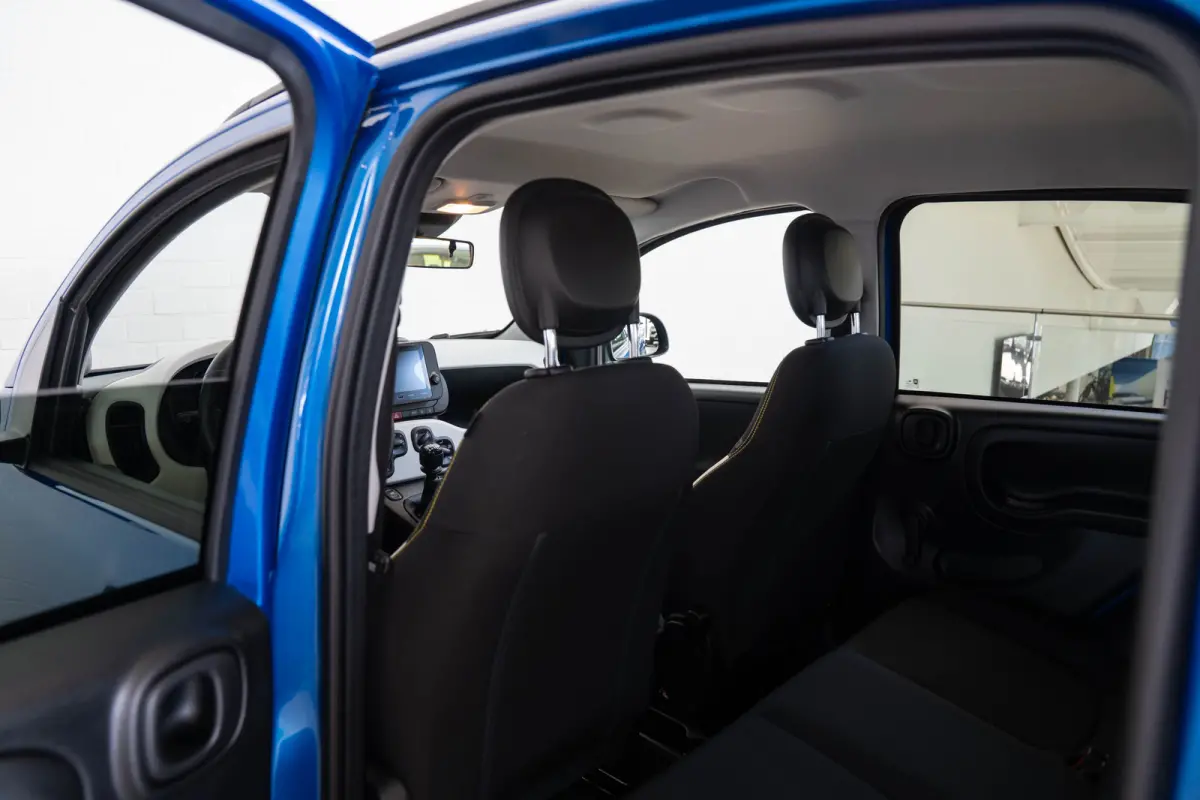 1.0 Hybrid | Tot 8 Jaar Garantie | Apple Carplay & Android Auto | Parkeersensoren | Cruise Controle | Airco | Bluetooth |