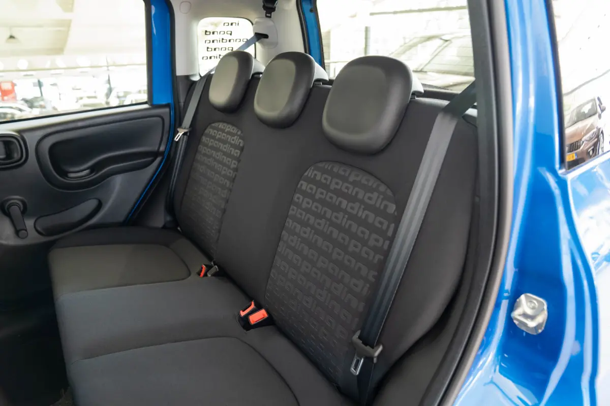 1.0 Hybrid | Tot 8 Jaar Garantie | Apple Carplay & Android Auto | Parkeersensoren | Cruise Controle | Airco | Bluetooth |