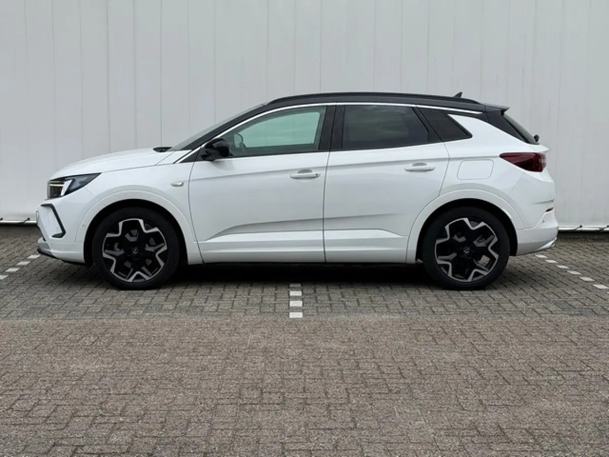 1.6 Turbo Plug-In Hybrid Ultimate Elegance met Navi/360-Camera, Full LED, Nachtzicht, 19inch, AGR