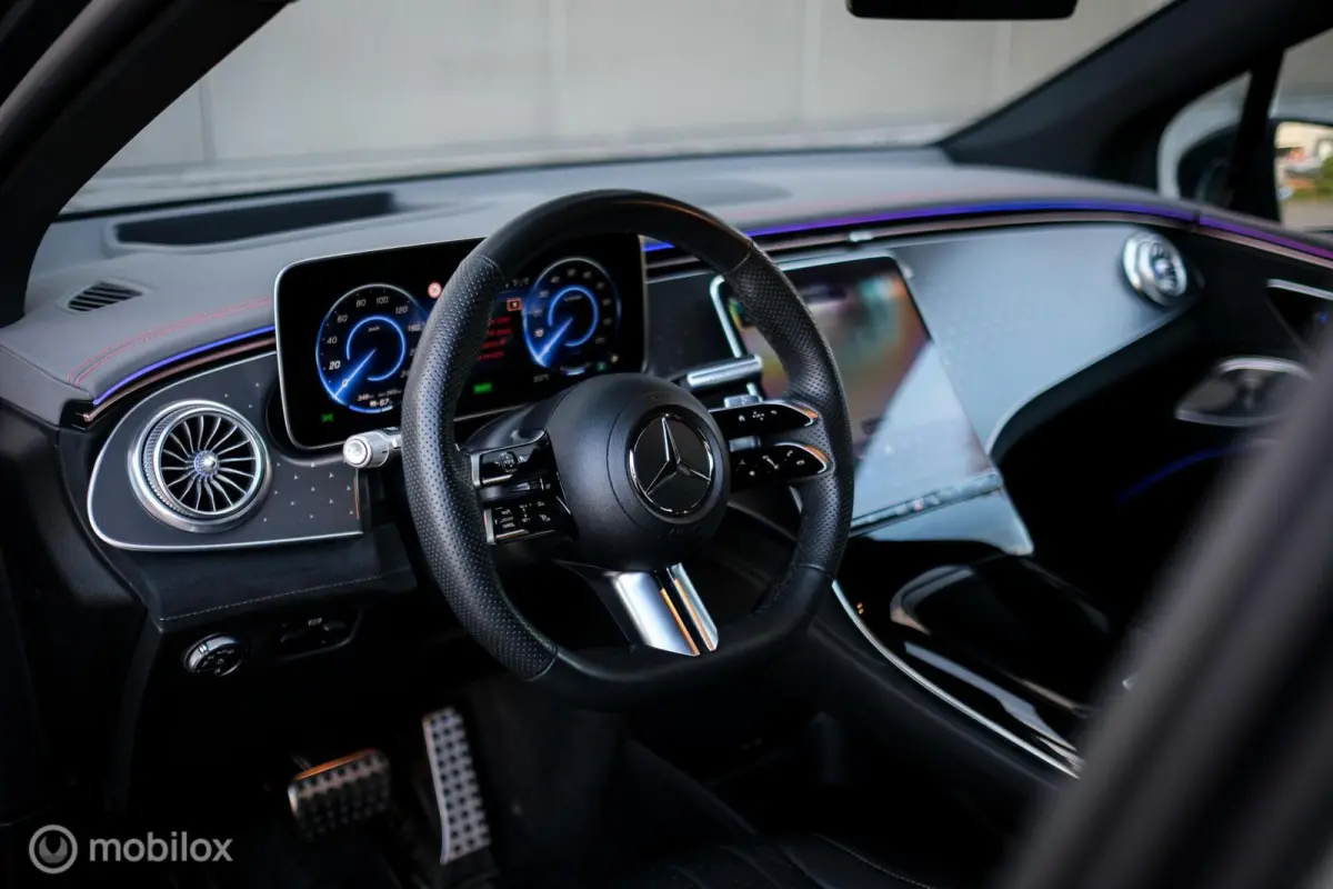 450 4MATIC AMG Line 108 kWh | Burmester | Panoramadak | Luchtvering | Ambiance light | Digital Light | HUD | ACC | Stoelkoeling | Night pakket |