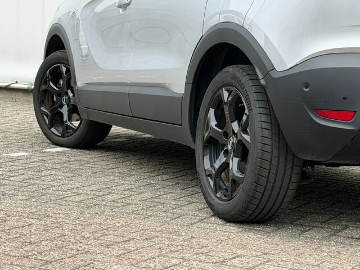 1.2 Turbo GS Line met Navi/Camera, Stoel/Stuur/Voorruit-verwarming, 17inch, AGR