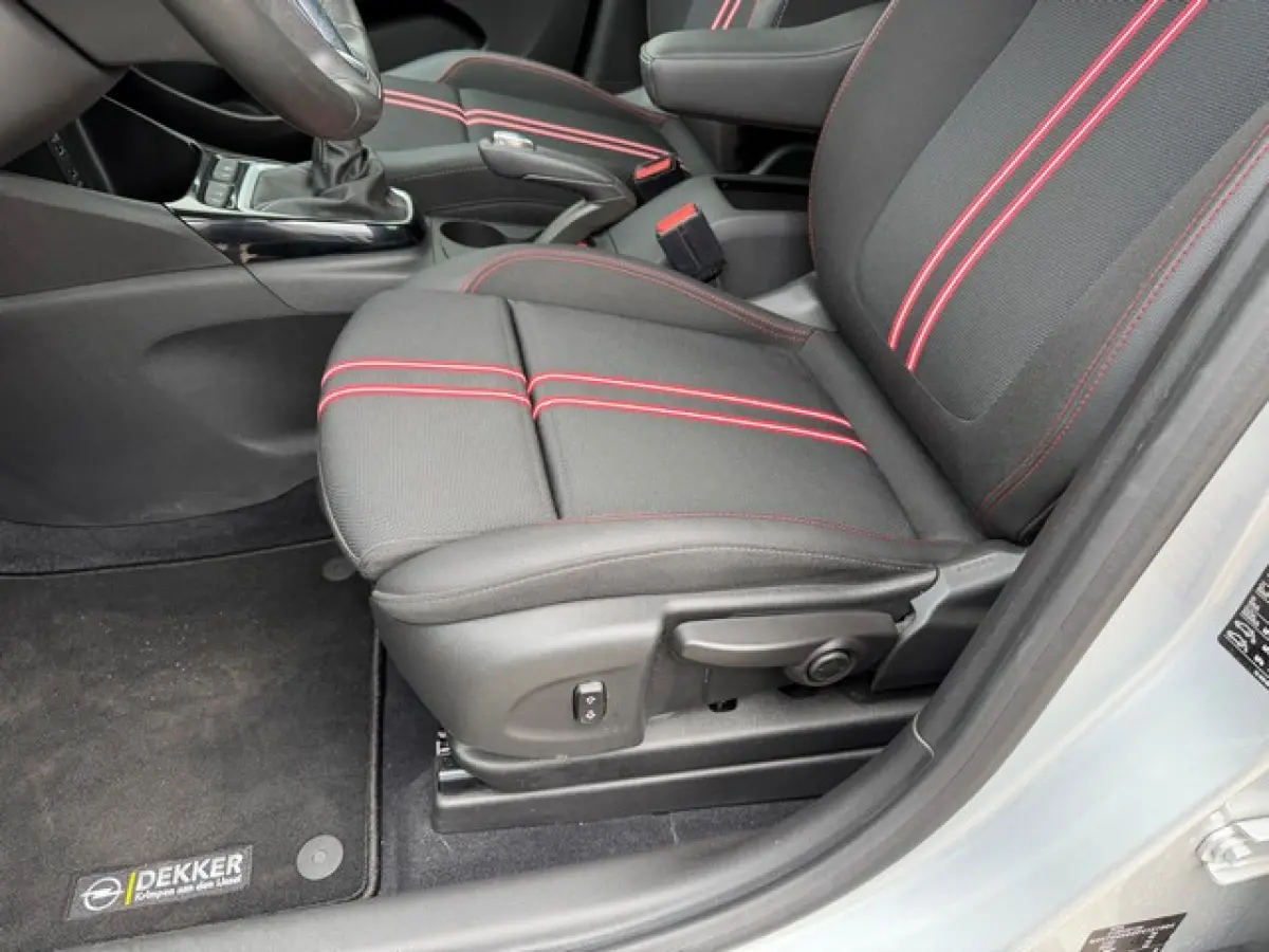 1.2 Turbo GS Line met Navi/Camera, Stoel/Stuur/Voorruit-verwarming, 17inch, AGR