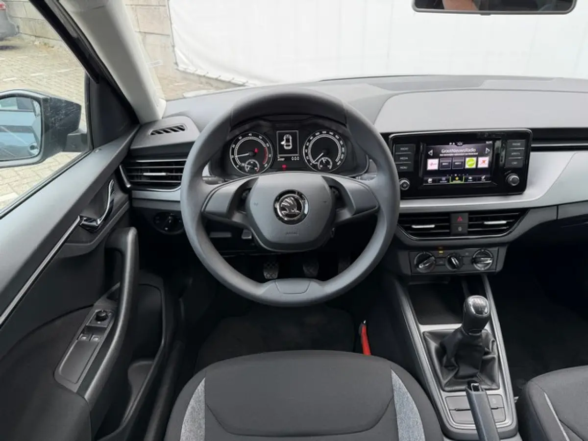 1.0 TSI Active met LED, Cruise Controle, DAB, All-Season Banden