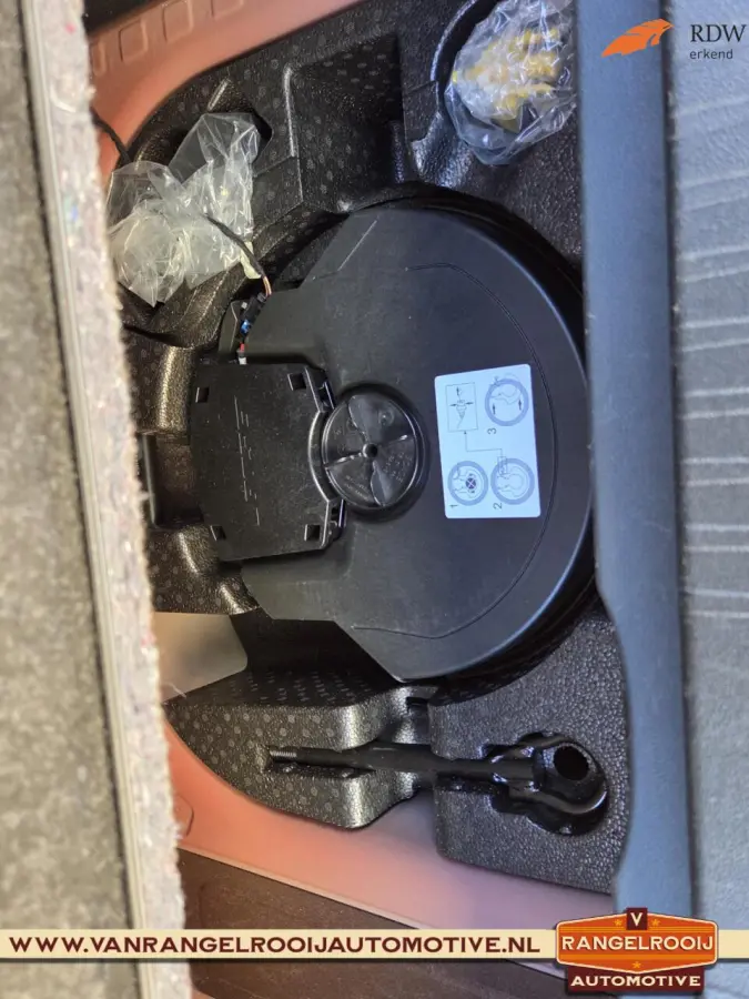 0.9 TCe Bose, 1e eig., dealer oh., LED kopl., clima, cruise
