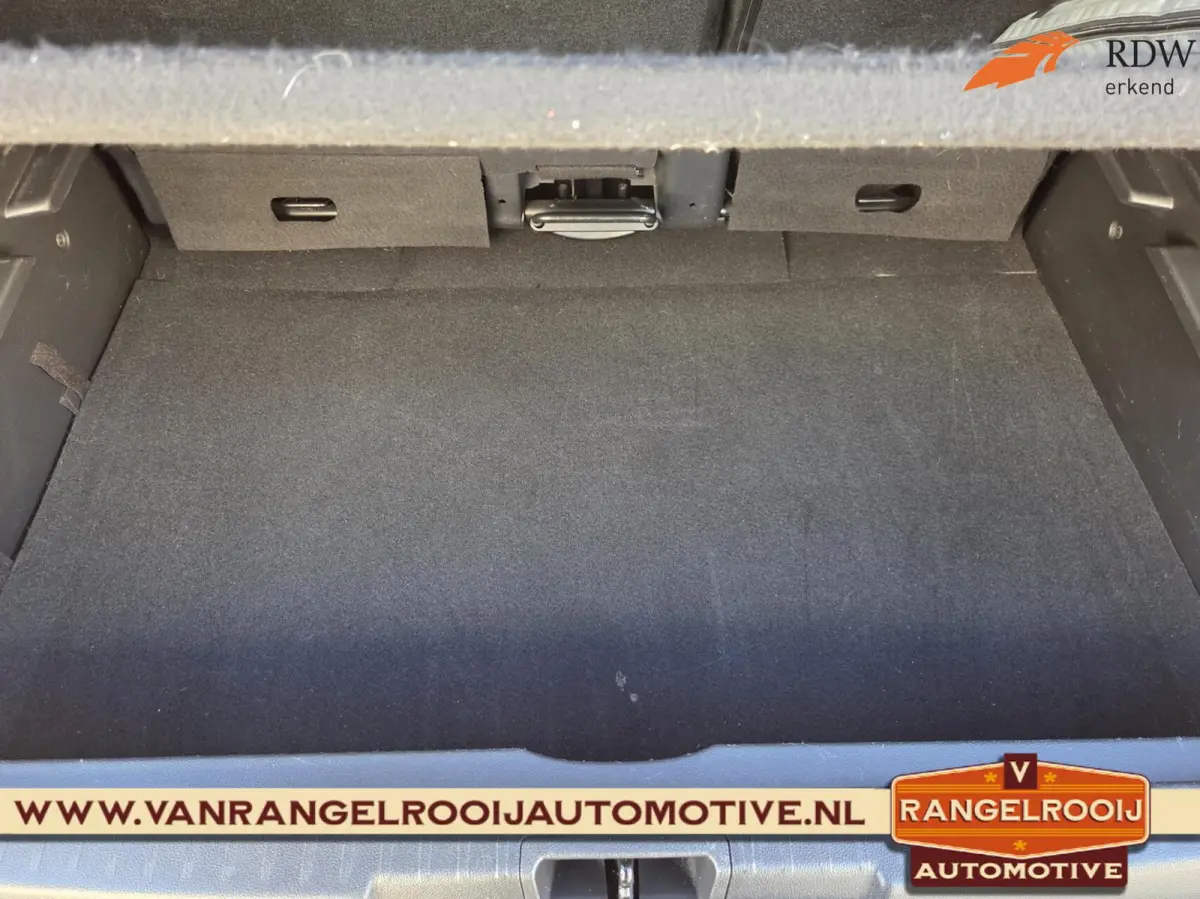 0.9 TCe Bose, 1e eig., dealer oh., LED kopl., clima, cruise