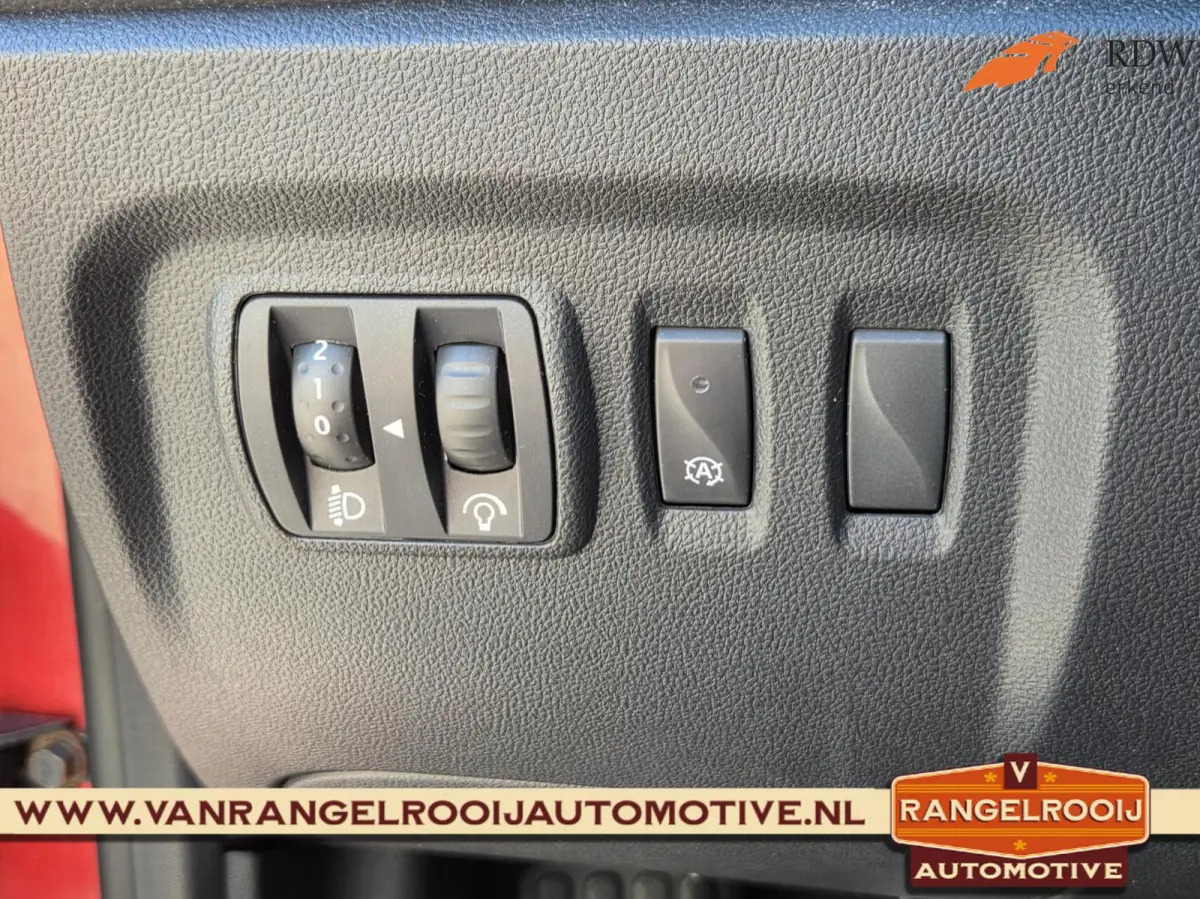 0.9 TCe Bose, 1e eig., dealer oh., LED kopl., clima, cruise