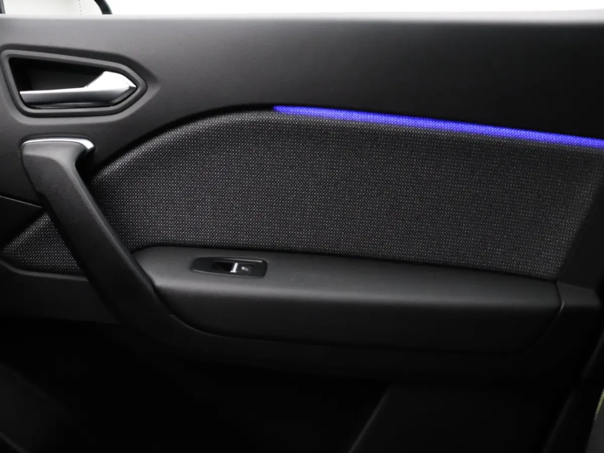 E-Tech full hybrid 160pk techno | Vijf jaar garantie | Stoel- en stuurwielverwarming | Elek. achterklep |