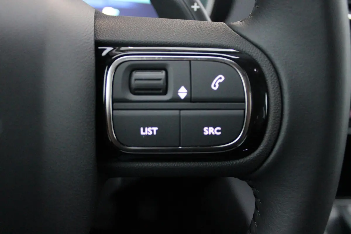 1.6 225PK Plug-in Hybrid FEEL | NAVIGATIE | ACHTERUITRIJ CAMERA | DODEHOEKDETECTIE | APPLE CARPLAY/ANDROID AUTO |  CLIMATE CONTROL | DAB RADIO | ADAPTIVE CRUISE CONTROL | VERSTELBARE ACHTERS
