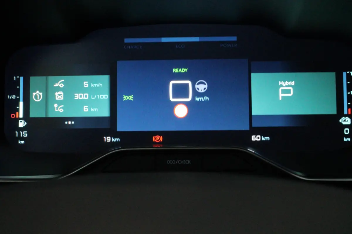 1.6 225PK Plug-in Hybrid FEEL | NAVIGATIE | ACHTERUITRIJ CAMERA | DODEHOEKDETECTIE | APPLE CARPLAY/ANDROID AUTO |  CLIMATE CONTROL | DAB RADIO | ADAPTIVE CRUISE CONTROL | VERSTELBARE ACHTERS