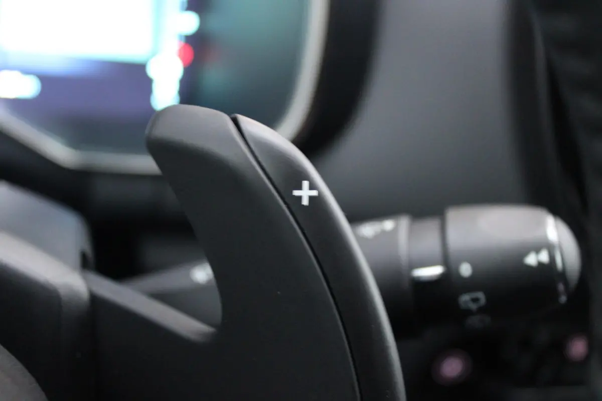 1.6 225PK Plug-in Hybrid FEEL | NAVIGATIE | ACHTERUITRIJ CAMERA | DODEHOEKDETECTIE | APPLE CARPLAY/ANDROID AUTO |  CLIMATE CONTROL | DAB RADIO | ADAPTIVE CRUISE CONTROL | VERSTELBARE ACHTERS