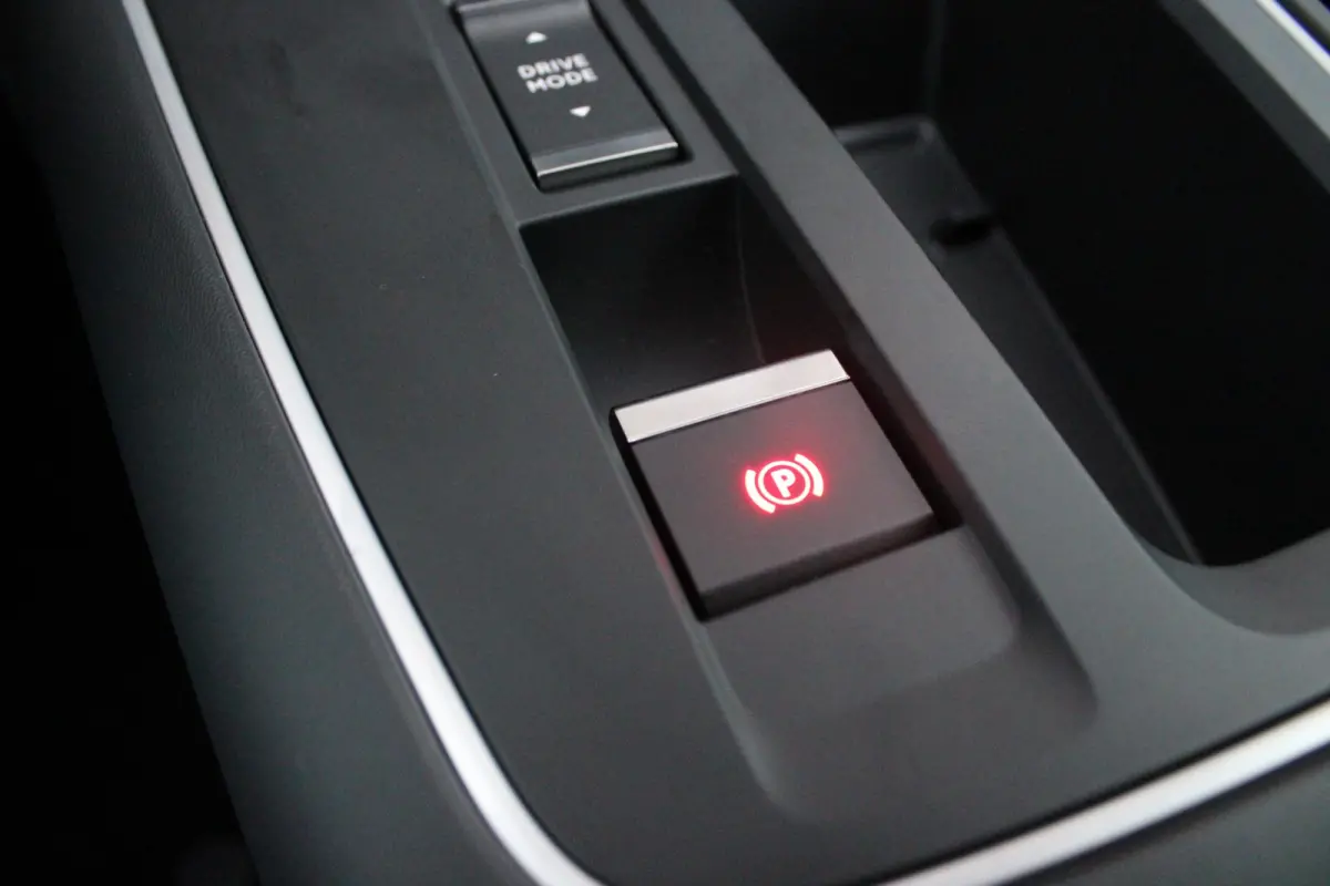 1.6 225PK Plug-in Hybrid FEEL | NAVIGATIE | ACHTERUITRIJ CAMERA | DODEHOEKDETECTIE | APPLE CARPLAY/ANDROID AUTO |  CLIMATE CONTROL | DAB RADIO | ADAPTIVE CRUISE CONTROL | VERSTELBARE ACHTERS