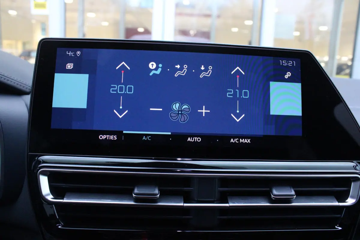 1.6 225PK Plug-in Hybrid FEEL | NAVIGATIE | ACHTERUITRIJ CAMERA | DODEHOEKDETECTIE | APPLE CARPLAY/ANDROID AUTO |  CLIMATE CONTROL | DAB RADIO | ADAPTIVE CRUISE CONTROL | VERSTELBARE ACHTERS